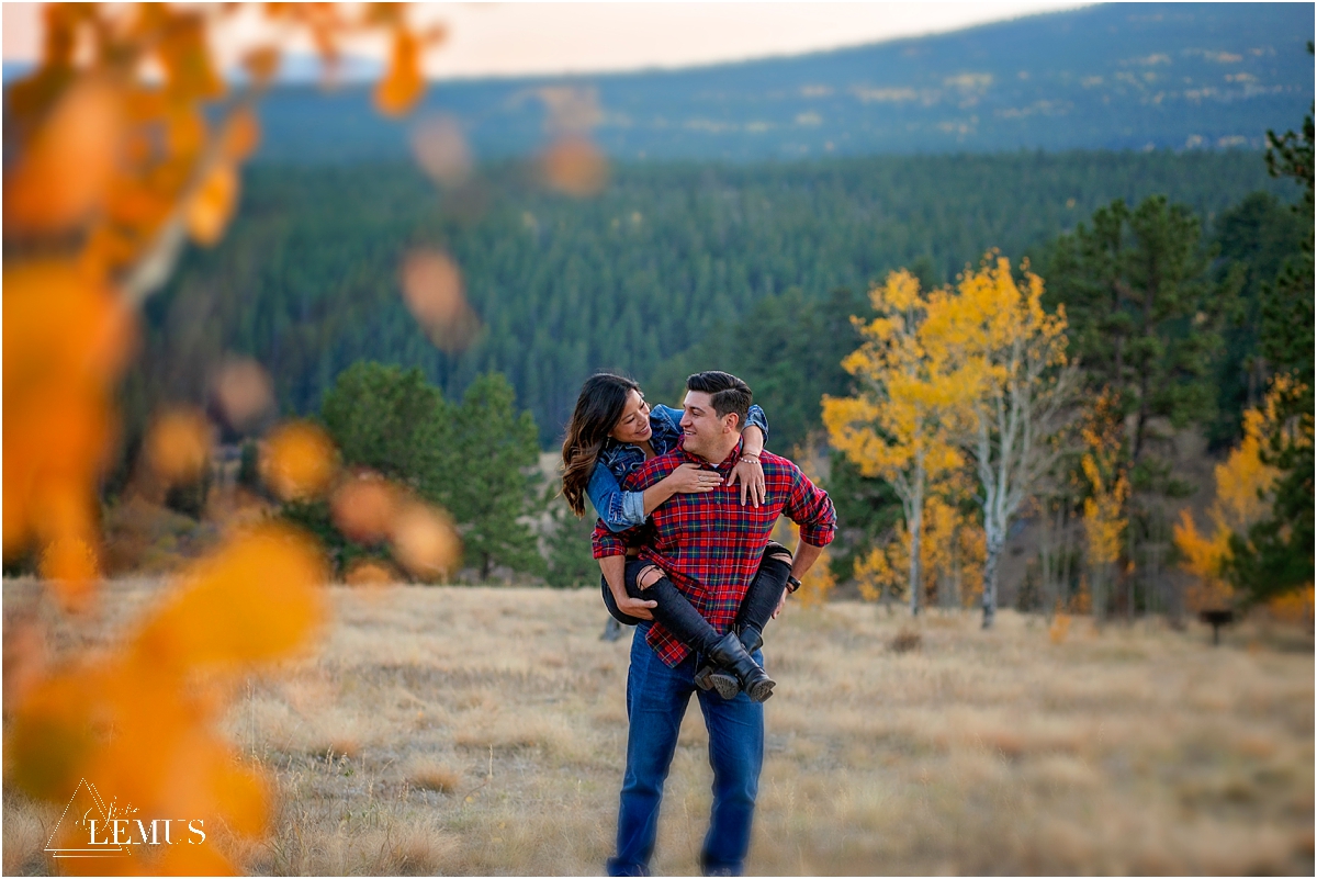 Fall engagement photo session in Golden, CO at Golden Gate Canyon State Park by Studio Lemus Photography - Denver Engagement Photographer - Colorado Wedding Photographer